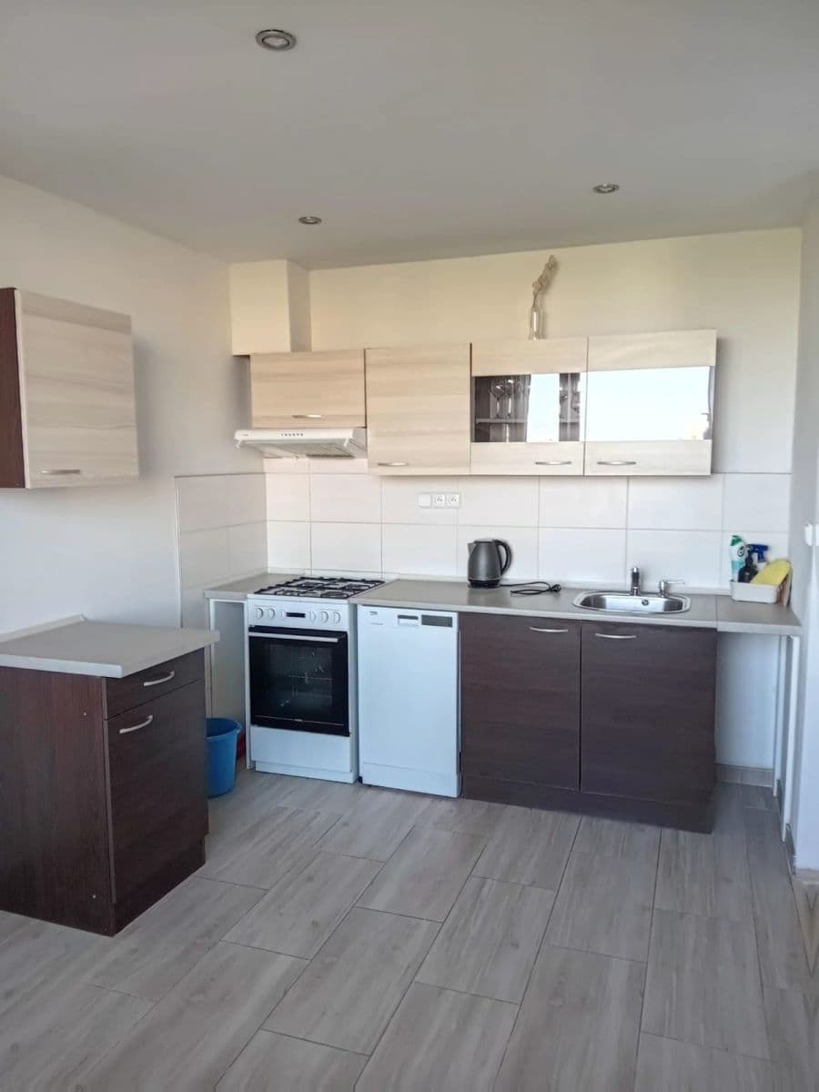 Prenájom bytu 3-izbový 65 m², Bojasova, Praha, Praha Prenájom bytu 3-izbový 65 m², Bojasova, Praha, Praha