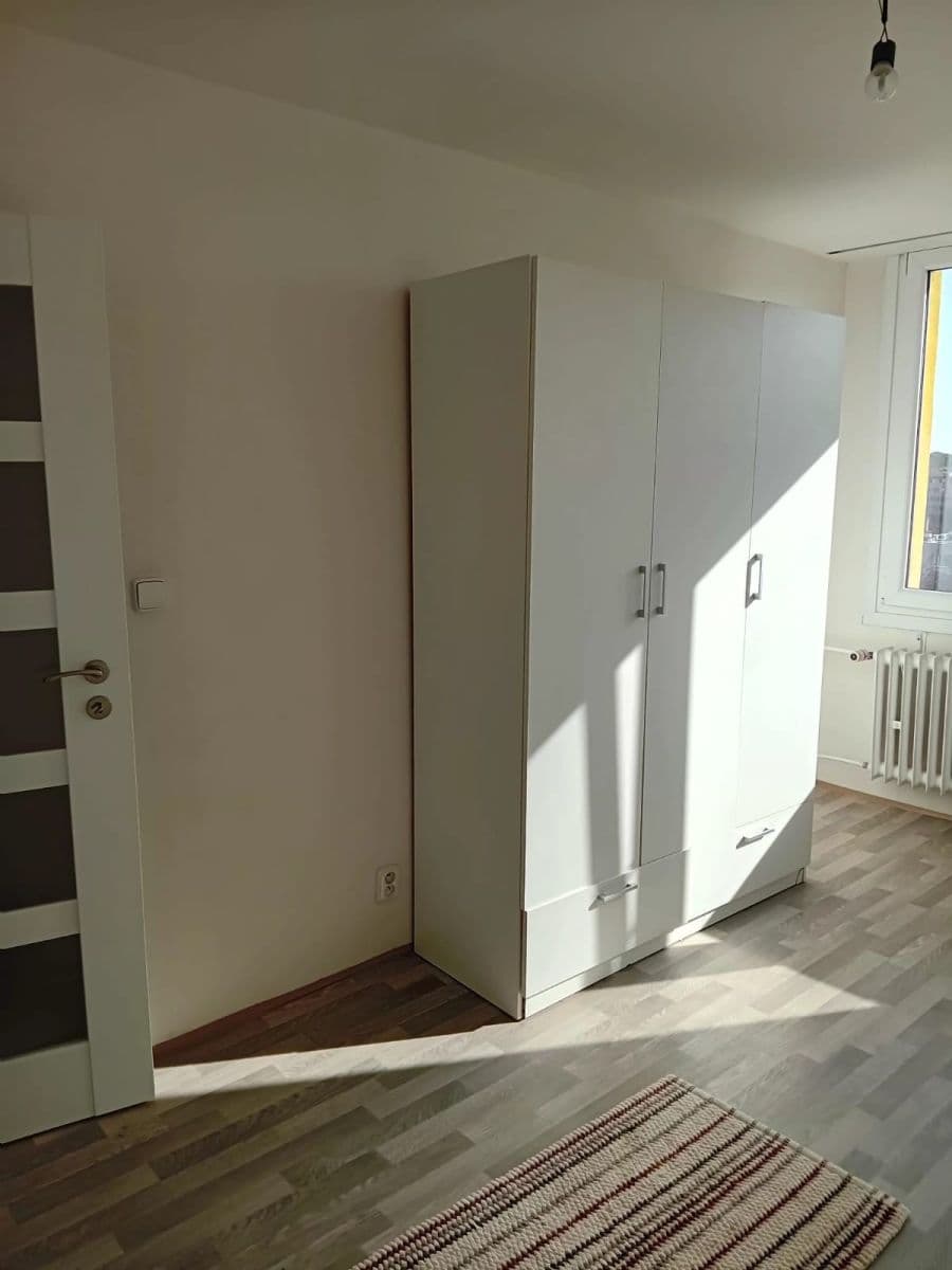 Prenájom bytu 3-izbový 65 m², Bojasova, Praha, Praha Prenájom bytu 3-izbový 65 m², Bojasova, Praha, Praha