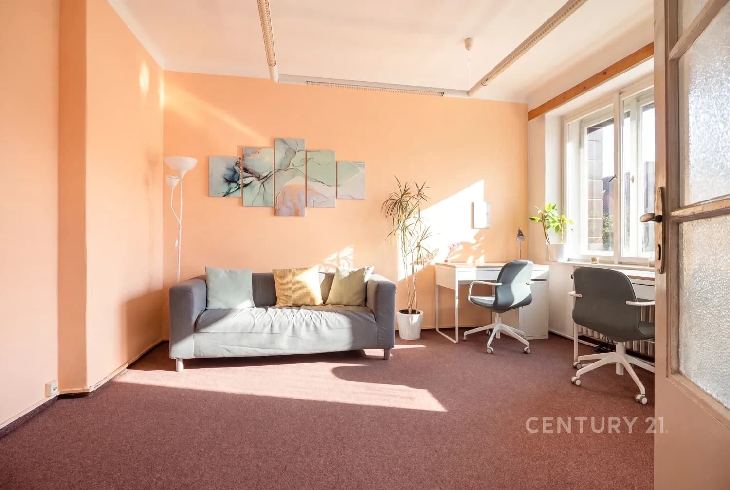Prenájom bytu 4-izbový 80 m², Doubravčická, Praha, Praha Prenájom bytu 4-izbový 80 m², Doubravčická, Praha, Praha