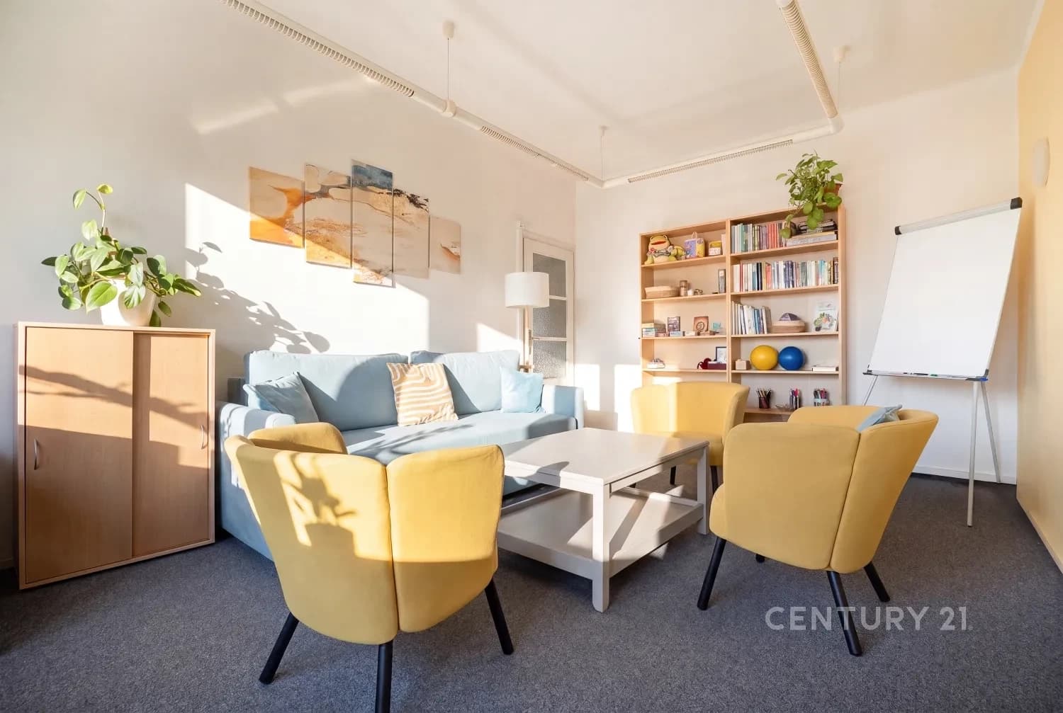 Prenájom bytu 4-izbový 80 m², Doubravčická, Praha, Praha Prenájom bytu 4-izbový 80 m², Doubravčická, Praha, Praha