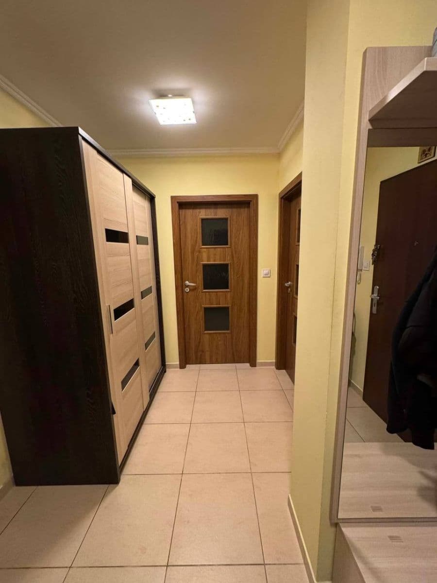 Predaj bytu 3-izbový 69 m², nábřeží Jana Palacha, Karlovy Vary, Karlovarský kraj Predaj bytu 3-izbový 69 m², nábřeží Jana Palacha, Karlovy Vary, Karlovarský kraj