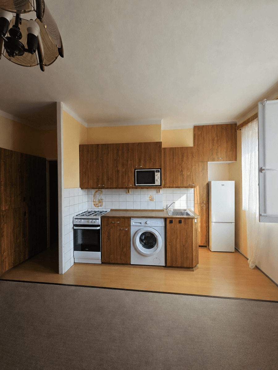 Prenájom bytu 1-izbový 30 m², Bystřická, Praha, Praha Prenájom bytu 1-izbový 30 m², Bystřická, Praha, Praha