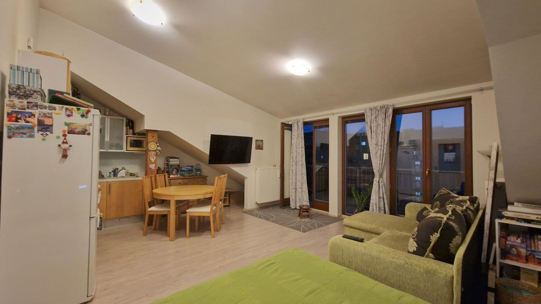 Prenájom bytu 1-izbový 45 m², Kloboučnická, Praha, Praha Prenájom bytu 1-izbový 45 m², Kloboučnická, Praha, Praha