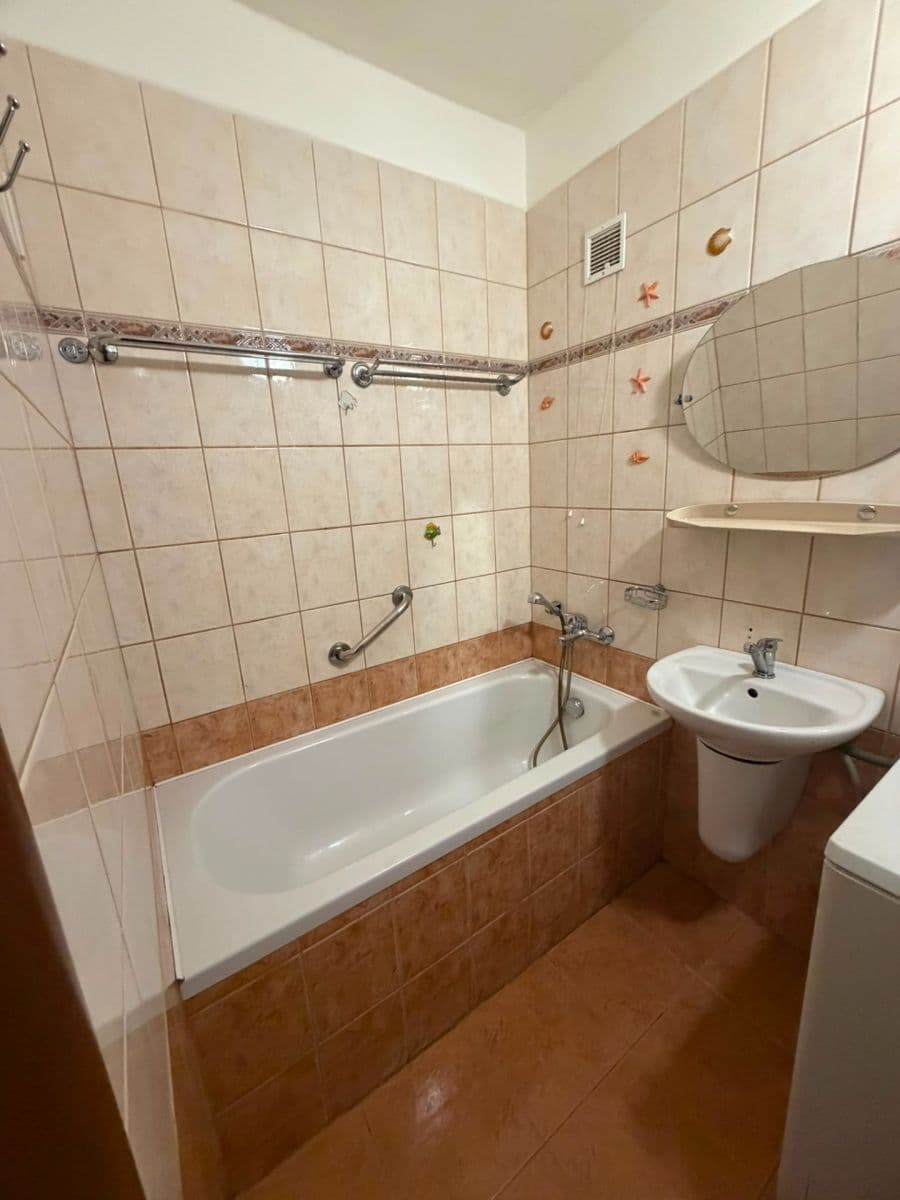 Prenájom bytu 2-izbový 58 m², Březinova, Jihlava, Kraj Vysočina Prenájom bytu 2-izbový 58 m², Březinova, Jihlava, Kraj Vysočina