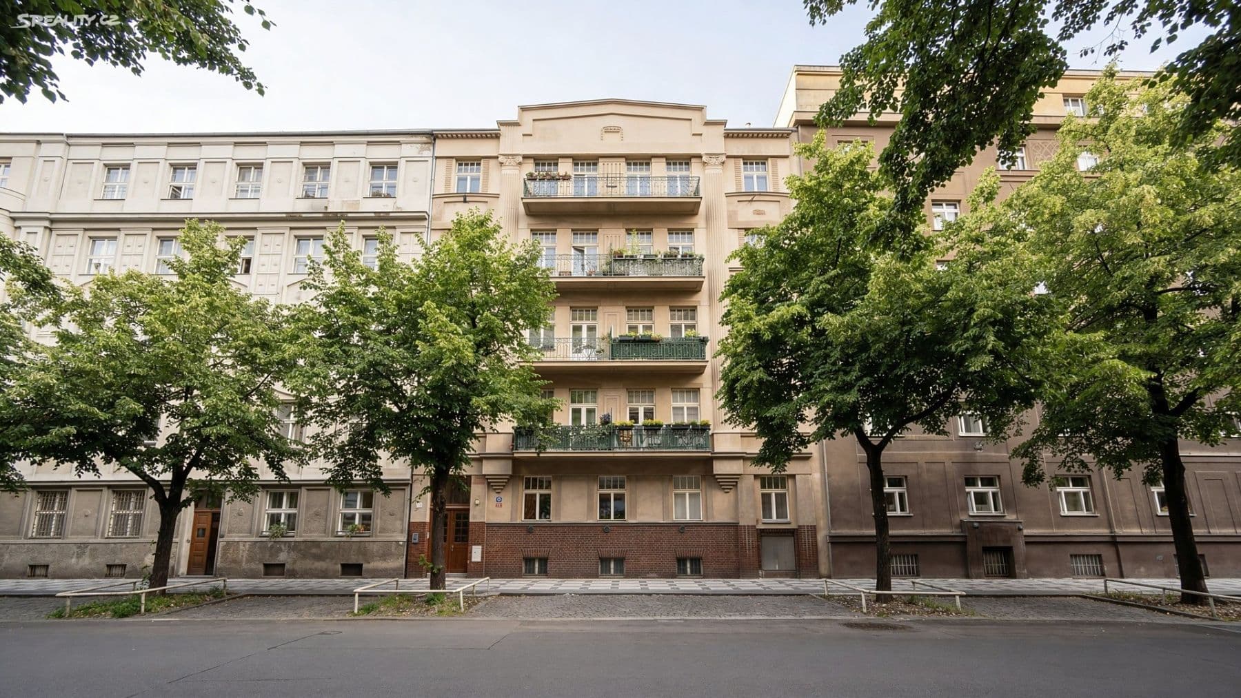Predaj nebytového priestoru 81 m², Lucemburská, Praha, Praha Predaj nebytového priestoru 81 m², Lucemburská, Praha, Praha