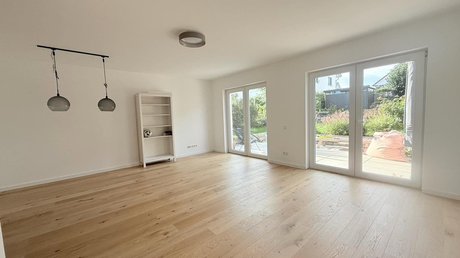 Prenájom domu 120 m², pozemok 250 m², Friedberg (Hessen), Hesensko Prenájom domu 120 m², pozemok 250 m², Friedberg (Hessen), Hesensko