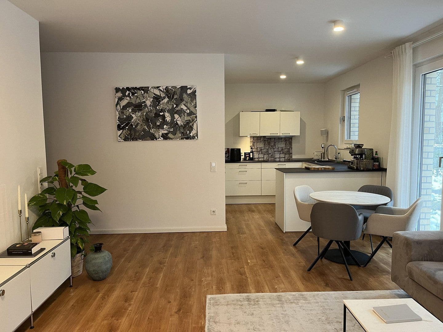 Prenájom bytu 3-izbový 86 m², Uhlenhorster Weg 29A, Hamburg, Hamburg Prenájom bytu 3-izbový 86 m², Uhlenhorster Weg 29A, Hamburg, Hamburg