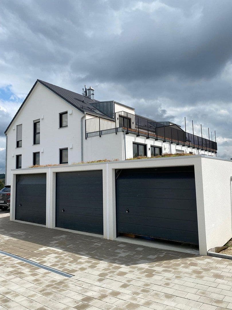 Prenájom bytu 3-izbový 95 m², Hohenthann, Bavorsko Prenájom bytu 3-izbový 95 m², Hohenthann, Bavorsko