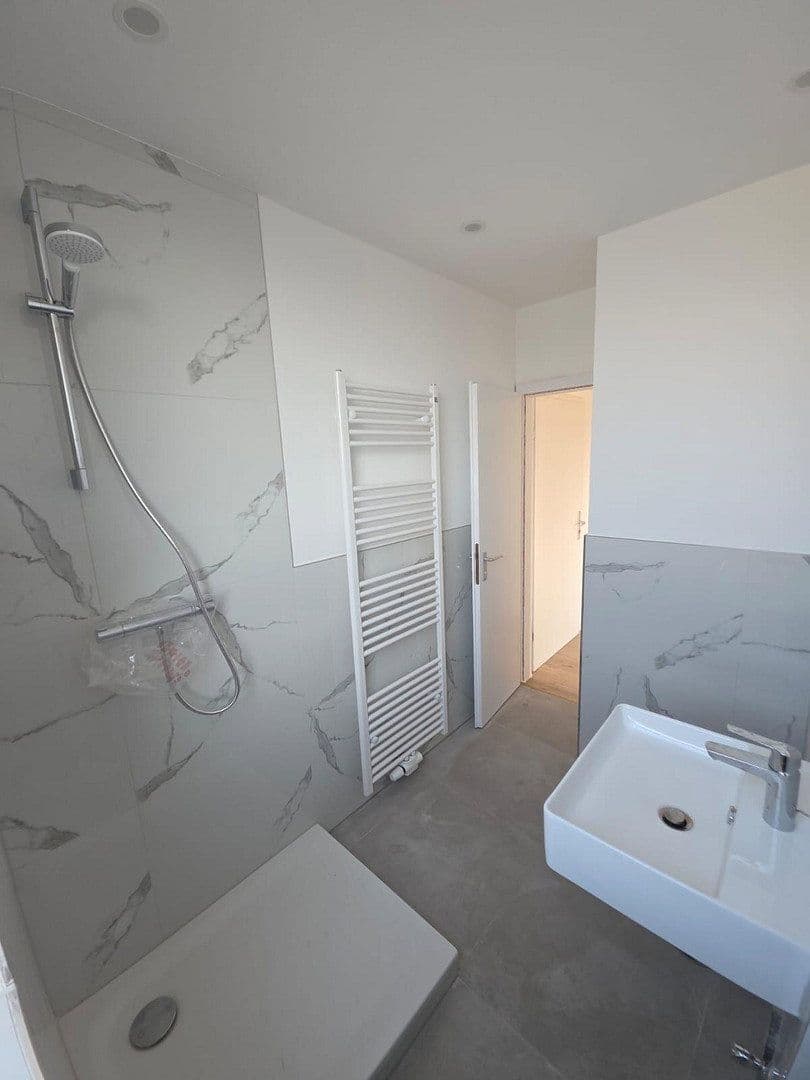 Prenájom bytu 2-izbový 65 m², Neckarsulm, Bádensko-Wurttembersko Prenájom bytu 2-izbový 65 m², Neckarsulm, Bádensko-Wurttembersko