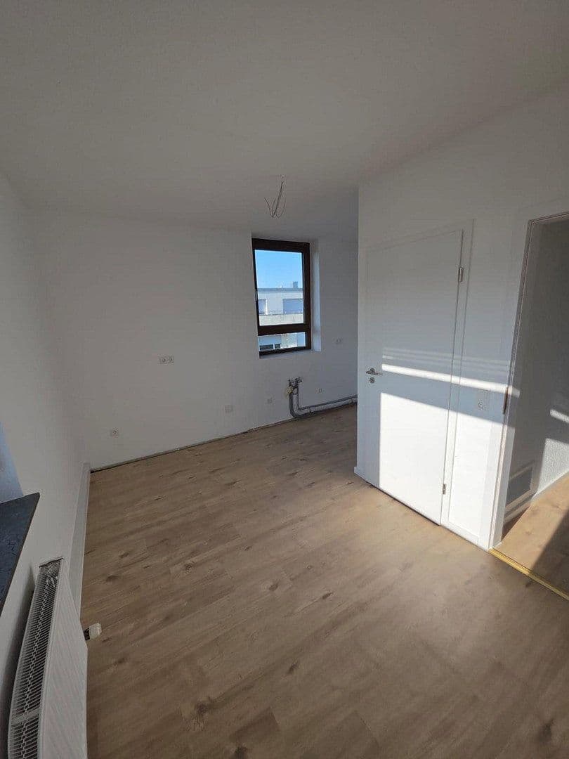 Prenájom bytu 2-izbový 65 m², Neckarsulm, Bádensko-Wurttembersko Prenájom bytu 2-izbový 65 m², Neckarsulm, Bádensko-Wurttembersko