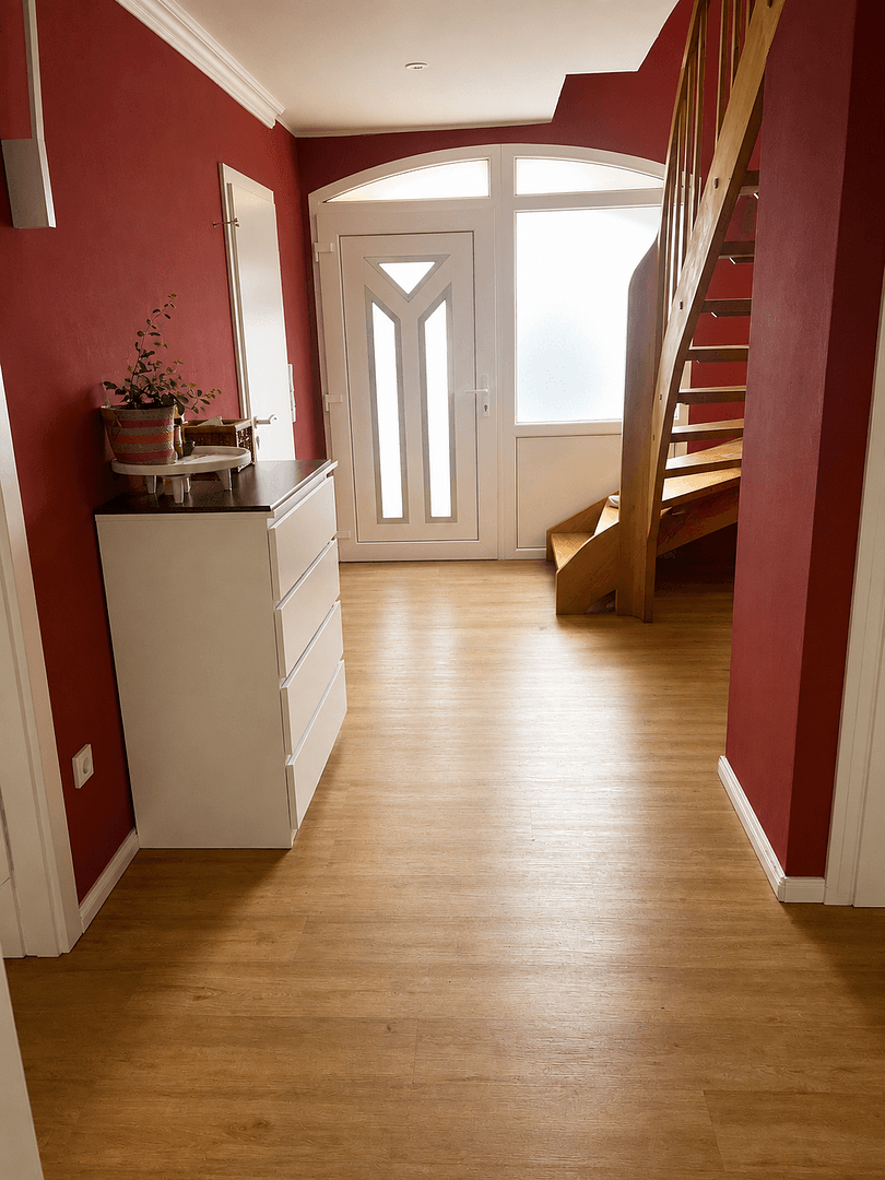 Predaj domu 210 m², pozemok 826 m², Apen, Dolné Sasko Predaj domu 210 m², pozemok 826 m², Apen, Dolné Sasko