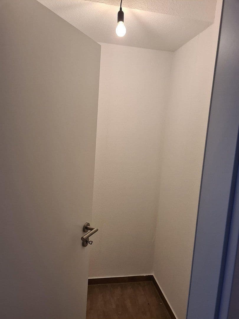 Prenájom bytu 3-izbový 99 m², Bad Soden-Salmünster, Hesensko Prenájom bytu 3-izbový 99 m², Bad Soden-Salmünster, Hesensko