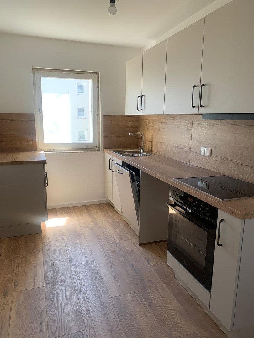 Prenájom bytu 2-izbový 57 m², Heddingheimer Str. 9, Hattersheim am Main, Hesensko Prenájom bytu 2-izbový 57 m², Heddingheimer Str. 9, Hattersheim am Main, Hesensko