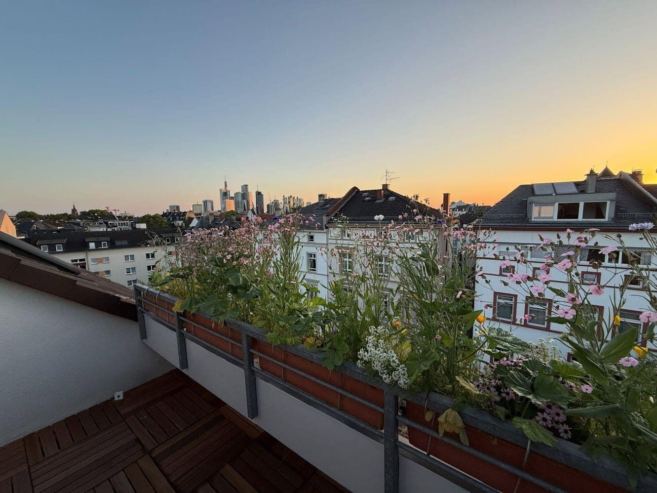 Predaj bytu 3-izbový 95 m², Frankfurt am Main, Hesensko Predaj bytu 3-izbový 95 m², Frankfurt am Main, Hesensko