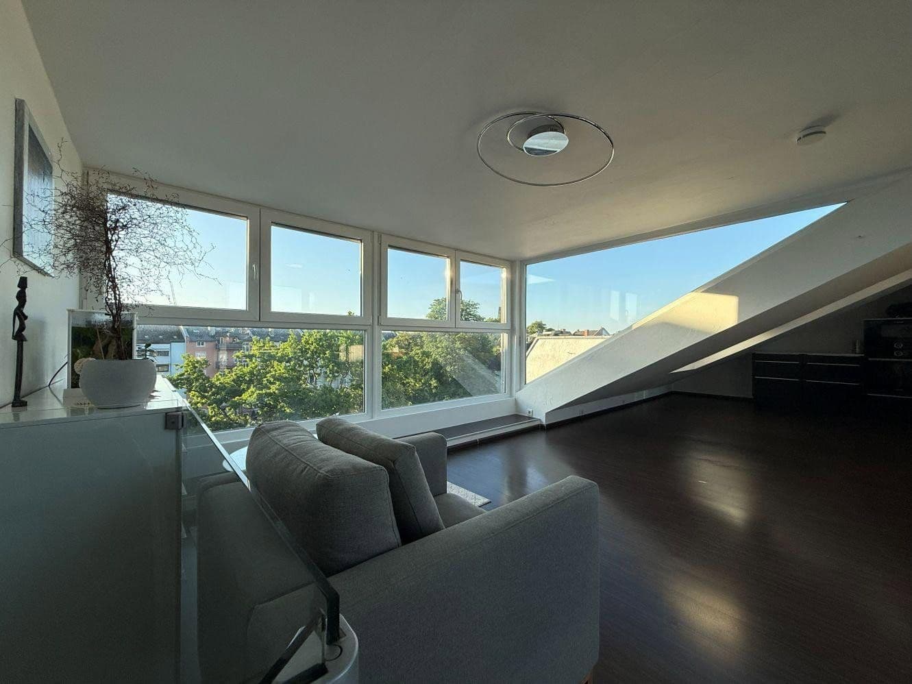 Predaj bytu 3-izbový 95 m², Frankfurt am Main, Hesensko Predaj bytu 3-izbový 95 m², Frankfurt am Main, Hesensko