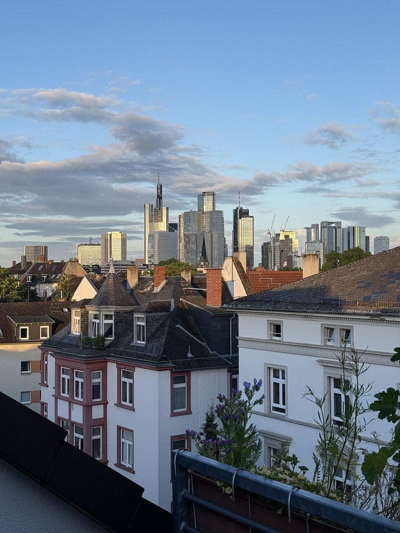 Predaj bytu 3-izbový 95 m², Frankfurt am Main, Hesensko Predaj bytu 3-izbový 95 m², Frankfurt am Main, Hesensko