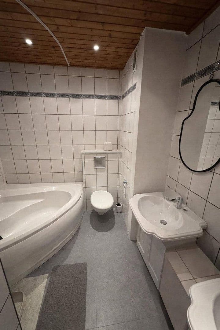 Predaj domu 114 m², pozemok 345 m², Wuppertal, Severné Porýnie - Westfálsko Predaj domu 114 m², pozemok 345 m², Wuppertal, Severné Porýnie - Westfálsko