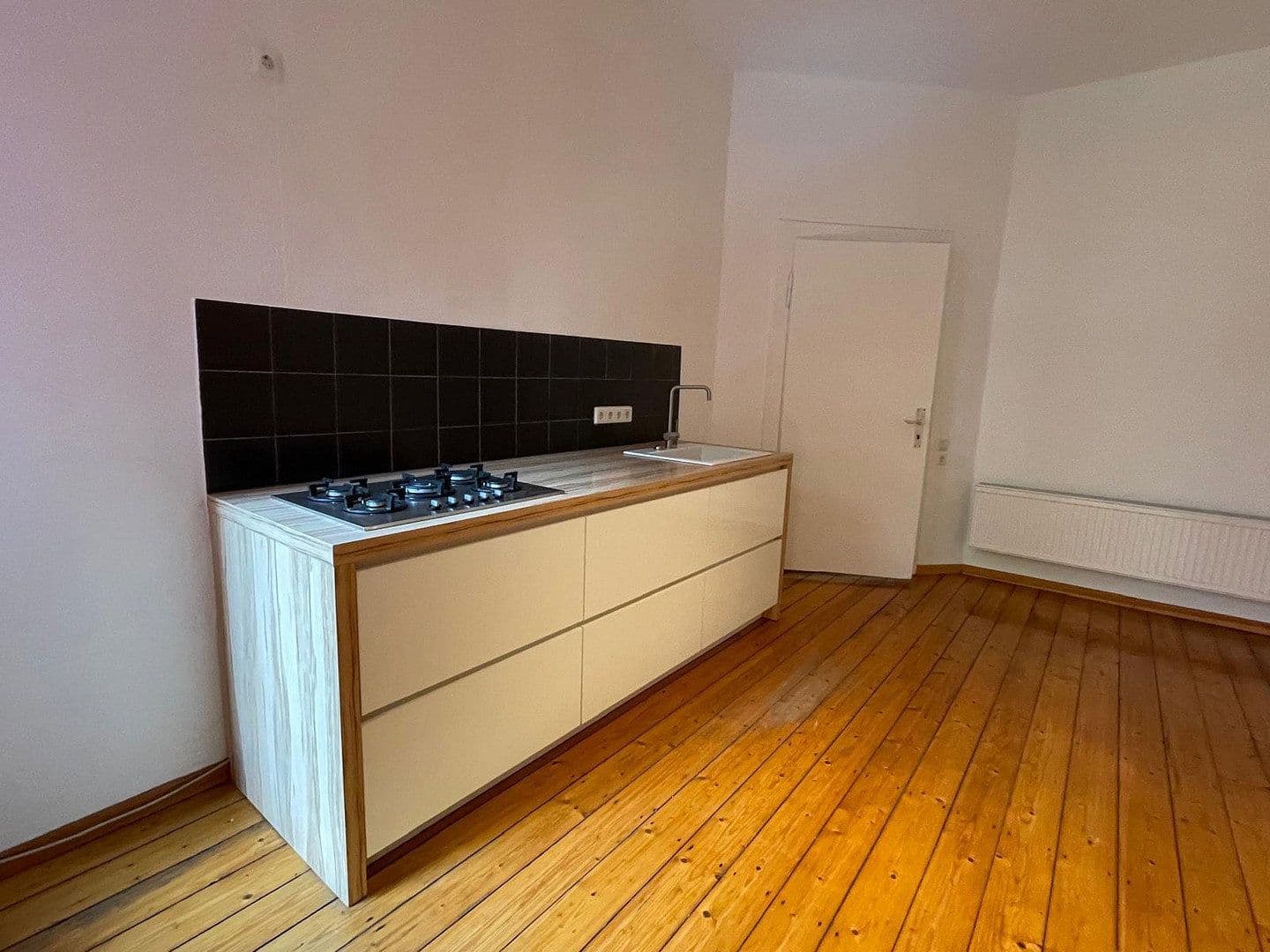 Prenájom bytu 2-izbový 69 m², Hahnenstraße 9, Hannover, Dolné Sasko Prenájom bytu 2-izbový 69 m², Hahnenstraße 9, Hannover, Dolné Sasko