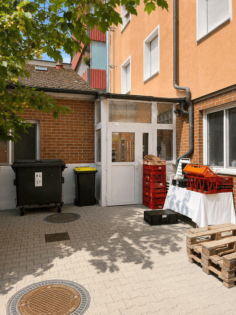 Prenájom nebytového priestoru 137 m², Von-der-Tann-Straße 156, Nürnberg, Bavorsko Prenájom nebytového priestoru 137 m², Von-der-Tann-Straße 156, Nürnberg, Bavorsko