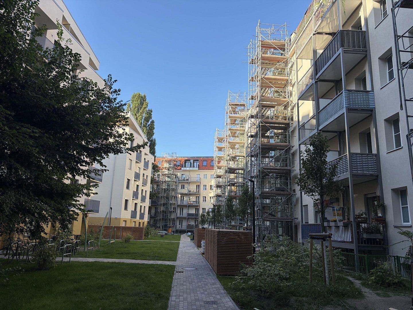 Prenájom bytu 2-izbový 61 m², Sonntagstr. 23, Berlin, Berlín Prenájom bytu 2-izbový 61 m², Sonntagstr. 23, Berlin, Berlín