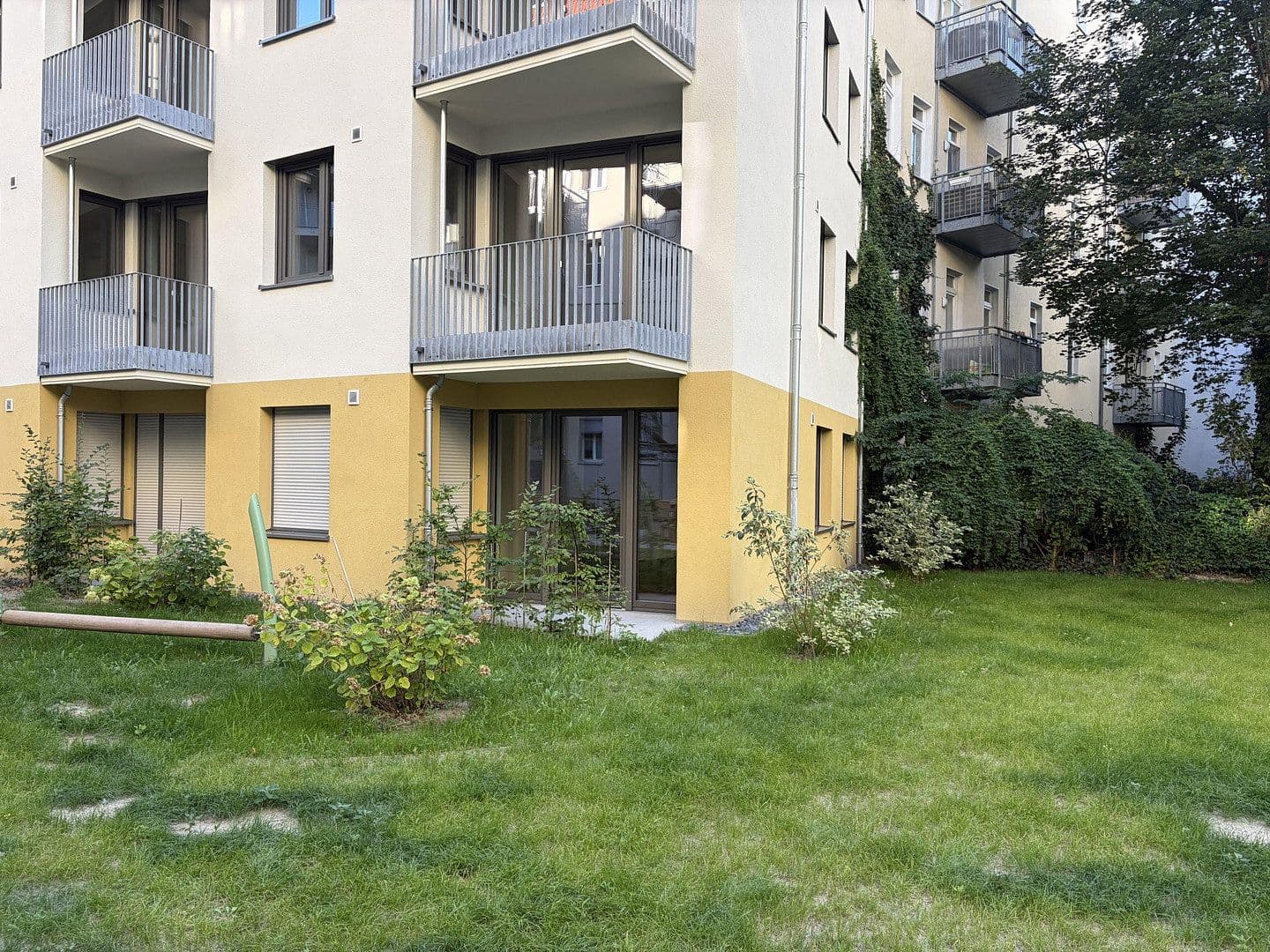 Prenájom bytu 2-izbový 61 m², Sonntagstr. 23, Berlin, Berlín Prenájom bytu 2-izbový 61 m², Sonntagstr. 23, Berlin, Berlín