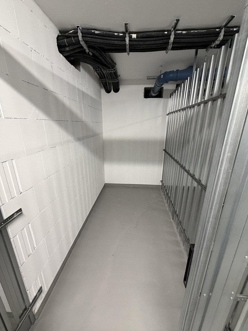 Prenájom bytu 2-izbový 61 m², Sonntagstr. 23, Berlin, Berlín Prenájom bytu 2-izbový 61 m², Sonntagstr. 23, Berlin, Berlín