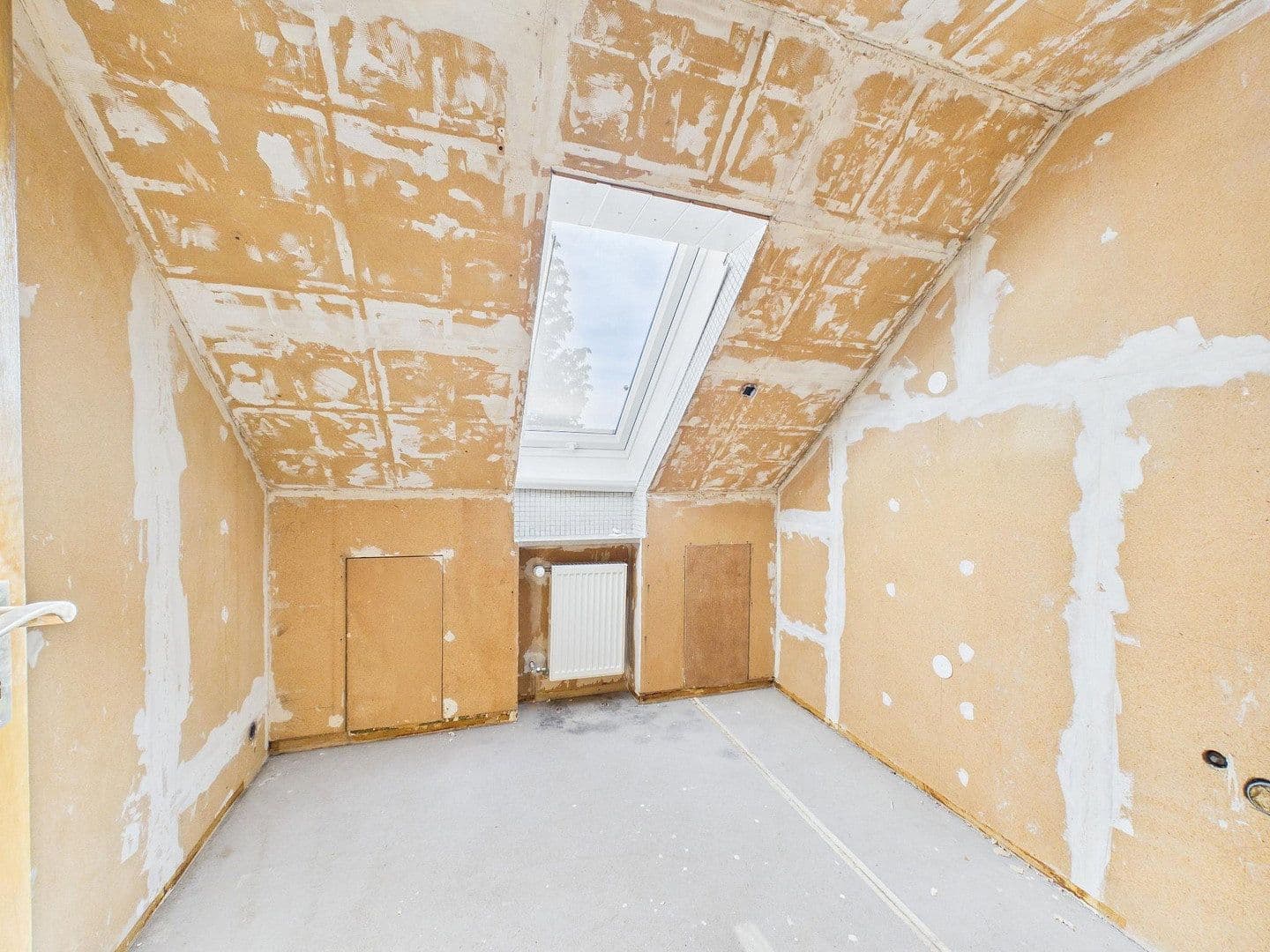 Predaj domu 131 m², pozemok 174 m², Nürnberg, Bavorsko Predaj domu 131 m², pozemok 174 m², Nürnberg, Bavorsko