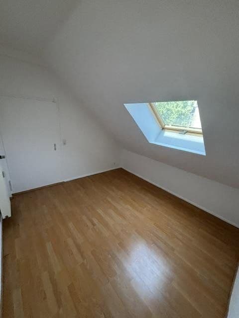 Prenájom bytu 3-izbový 85 m², Wiesbaden, Hesensko Prenájom bytu 3-izbový 85 m², Wiesbaden, Hesensko