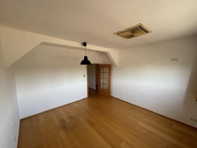 Prenájom bytu 3-izbový 85 m², Wiesbaden, Hesensko Prenájom bytu 3-izbový 85 m², Wiesbaden, Hesensko