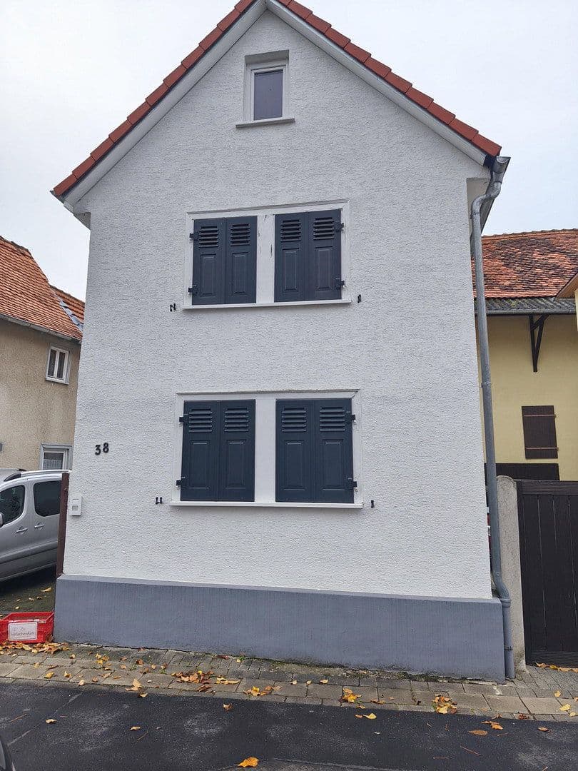 Predaj domu 83 m², pozemok 190 m², Neugasse 38, Ober-Mörlen, Hesensko Predaj domu 83 m², pozemok 190 m², Neugasse 38, Ober-Mörlen, Hesensko