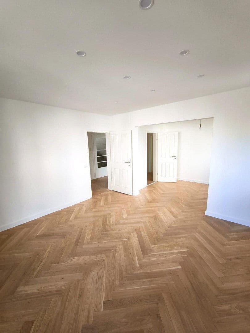 Predaj bytu 4-izbový 93 m², Stuttgart, Bádensko-Wurttembersko Predaj bytu 4-izbový 93 m², Stuttgart, Bádensko-Wurttembersko