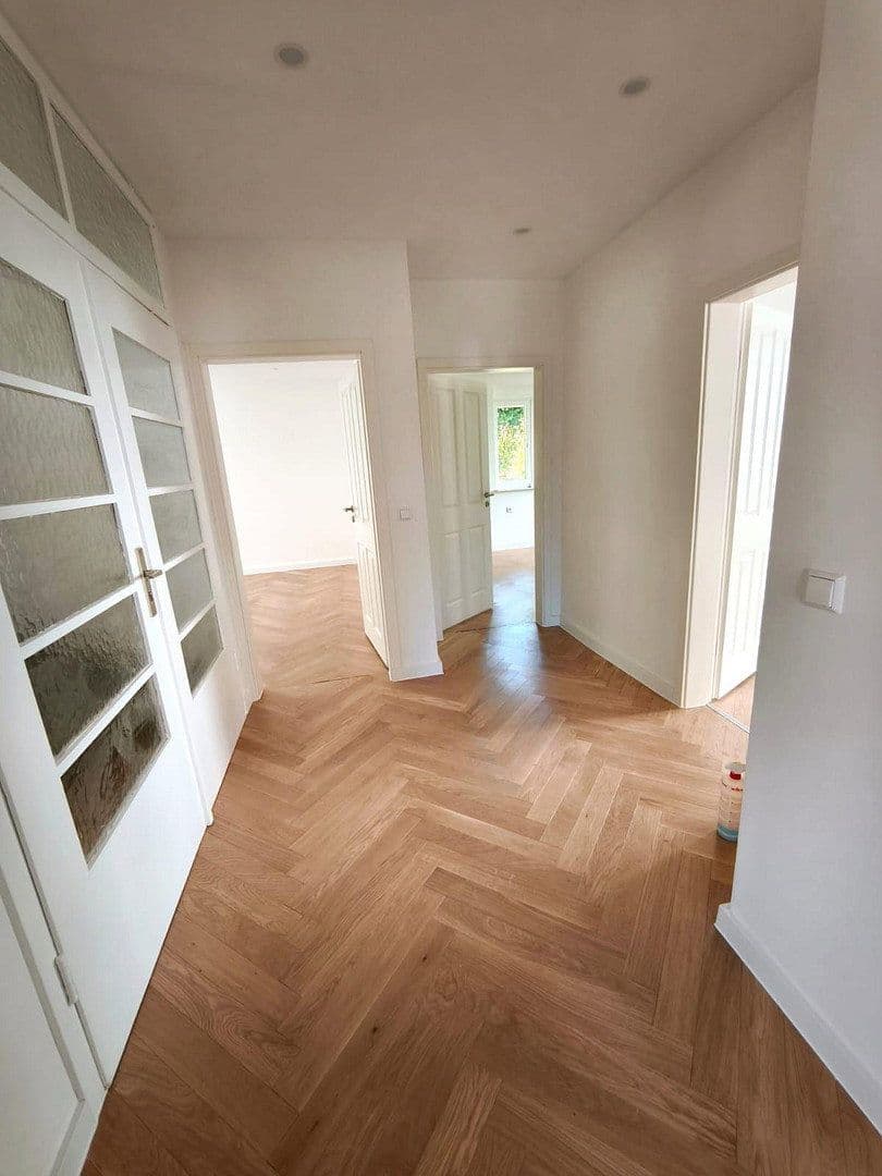 Predaj bytu 4-izbový 93 m², Stuttgart, Bádensko-Wurttembersko Predaj bytu 4-izbový 93 m², Stuttgart, Bádensko-Wurttembersko
