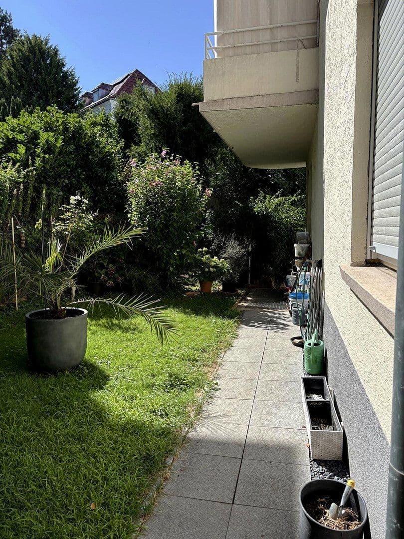 Predaj bytu 4-izbový 93 m², Stuttgart, Bádensko-Wurttembersko Predaj bytu 4-izbový 93 m², Stuttgart, Bádensko-Wurttembersko