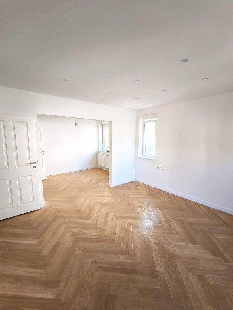 Predaj bytu 4-izbový 93 m², Stuttgart, Bádensko-Wurttembersko Predaj bytu 4-izbový 93 m², Stuttgart, Bádensko-Wurttembersko