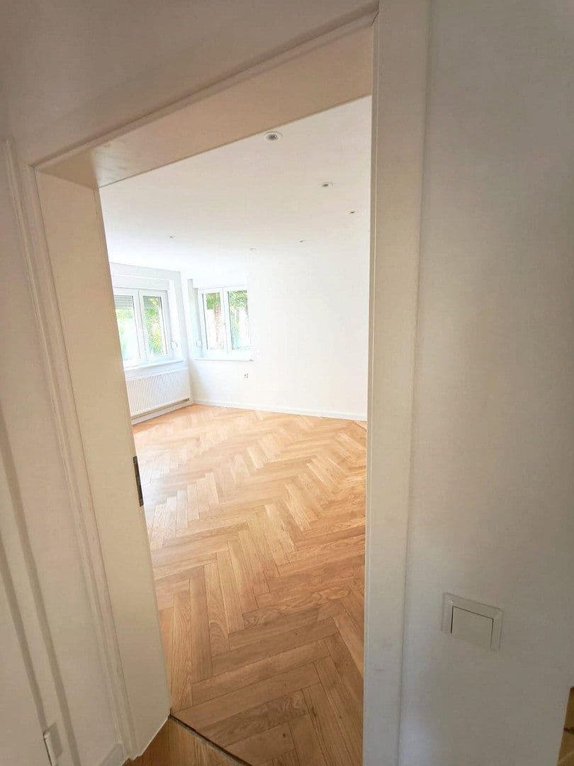 Predaj bytu 4-izbový 93 m², Stuttgart, Bádensko-Wurttembersko Predaj bytu 4-izbový 93 m², Stuttgart, Bádensko-Wurttembersko