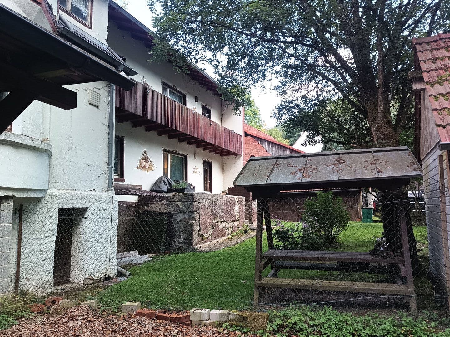 Predaj domu 180 m², pozemok 3.848 m², Wolfskehle 52, Kulmbach, Bavorsko Predaj domu 180 m², pozemok 3.848 m², Wolfskehle 52, Kulmbach, Bavorsko