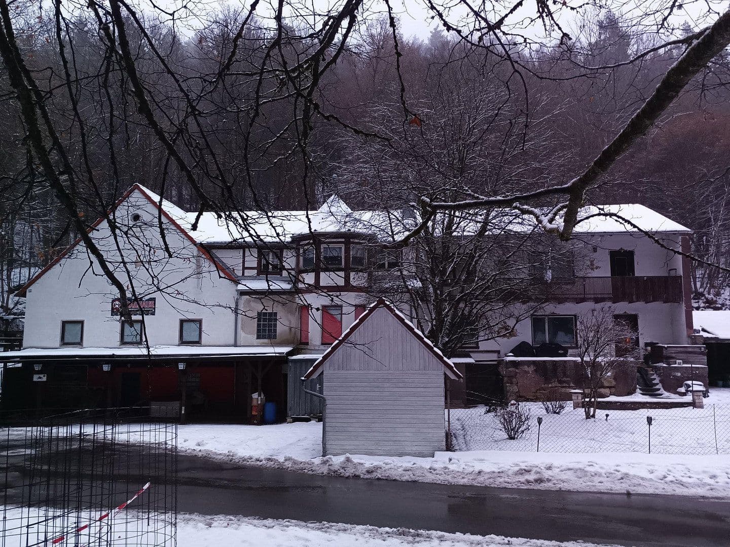 Predaj domu 180 m², pozemok 3.848 m², Wolfskehle 52, Kulmbach, Bavorsko Predaj domu 180 m², pozemok 3.848 m², Wolfskehle 52, Kulmbach, Bavorsko
