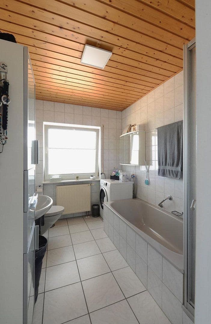Predaj bytu 3-izbový 69 m², Lingenfeld, Porýnie-Falcko Predaj bytu 3-izbový 69 m², Lingenfeld, Porýnie-Falcko