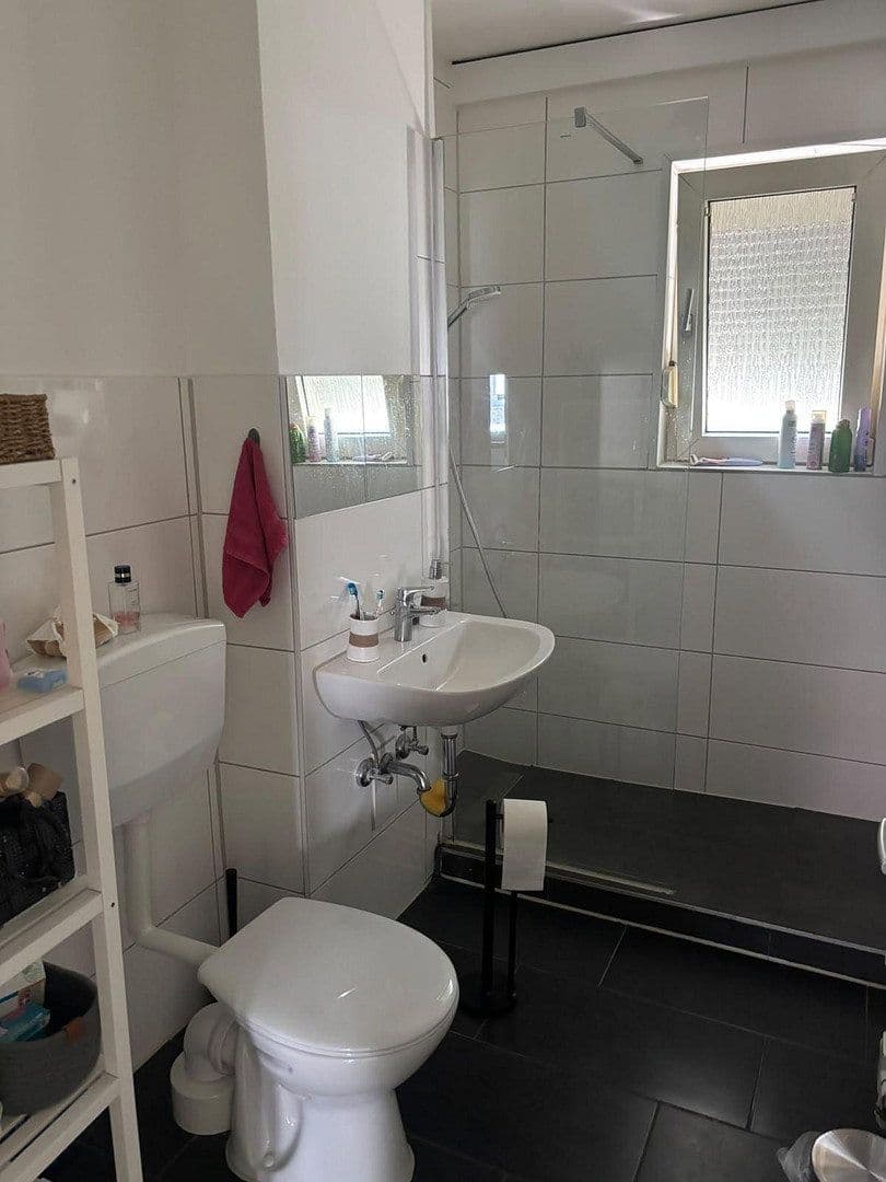 Prenájom bytu 3-izbový 64 m², Wattenbachstr. 12, Essen, Severné Porýnie - Westfálsko Prenájom bytu 3-izbový 64 m², Wattenbachstr. 12, Essen, Severné Porýnie - Westfálsko