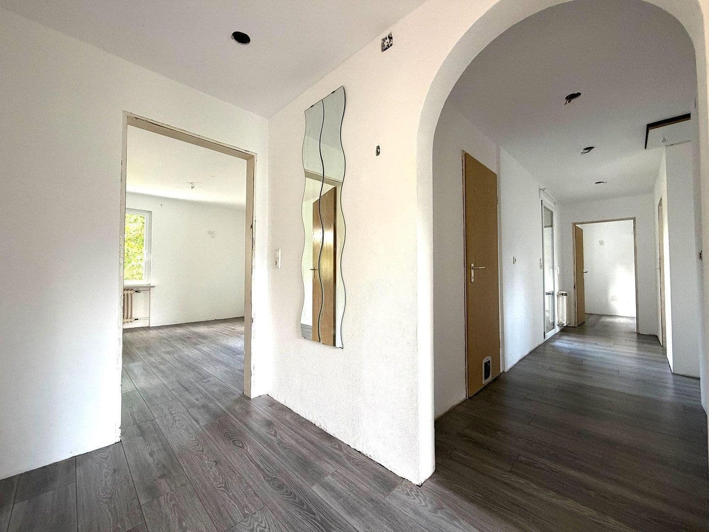 Predaj domu 275 m², pozemok 1.037 m², Bärnreuth 33, Bad Berneck im Fichtelgebirge, Bavorsko Predaj domu 275 m², pozemok 1.037 m², Bärnreuth 33, Bad Berneck im Fichtelgebirge, Bavorsko