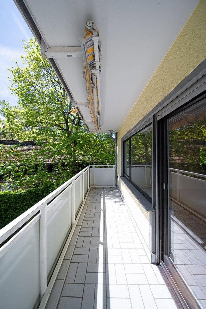 Predaj bytu 3-izbový 78 m², Wiesbaden, Hesensko Predaj bytu 3-izbový 78 m², Wiesbaden, Hesensko