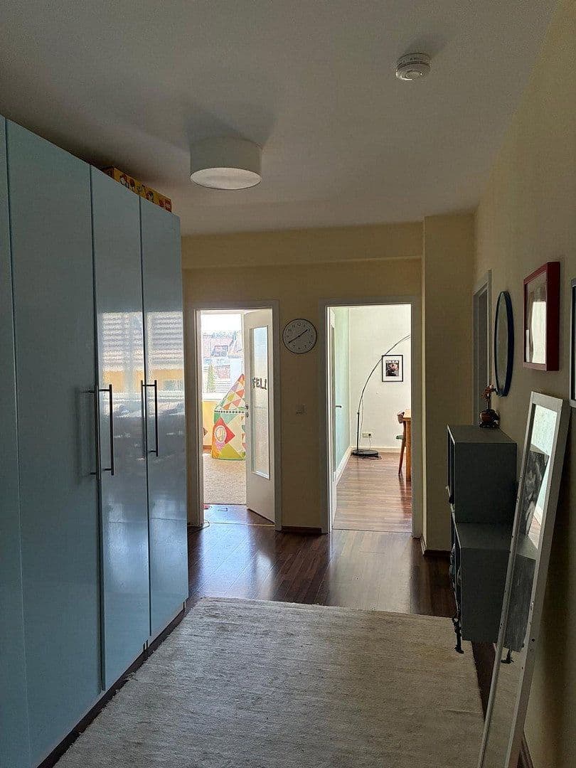 Prenájom bytu 3-izbový 80 m², Almastr. 11, Essen, Severné Porýnie - Westfálsko Prenájom bytu 3-izbový 80 m², Almastr. 11, Essen, Severné Porýnie - Westfálsko