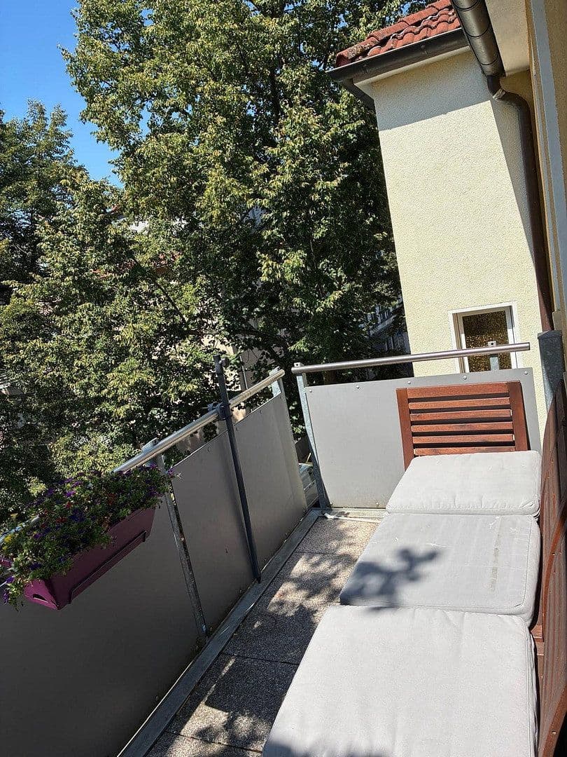 Prenájom bytu 3-izbový 80 m², Almastr. 11, Essen, Severné Porýnie - Westfálsko Prenájom bytu 3-izbový 80 m², Almastr. 11, Essen, Severné Porýnie - Westfálsko