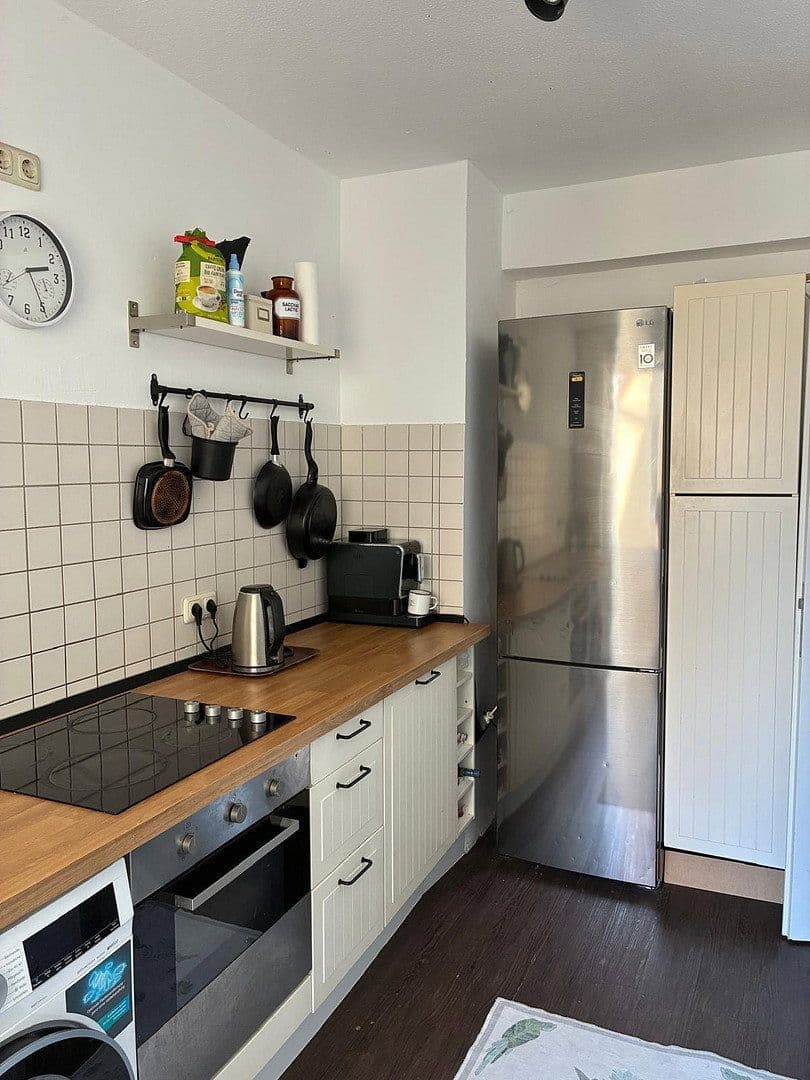 Prenájom bytu 3-izbový 80 m², Almastr. 11, Essen, Severné Porýnie - Westfálsko Prenájom bytu 3-izbový 80 m², Almastr. 11, Essen, Severné Porýnie - Westfálsko