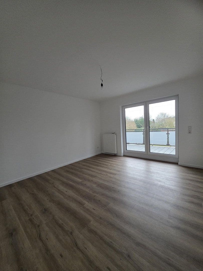 Prenájom bytu 3-izbový 106 m², Cloppenburg, Dolné Sasko Prenájom bytu 3-izbový 106 m², Cloppenburg, Dolné Sasko