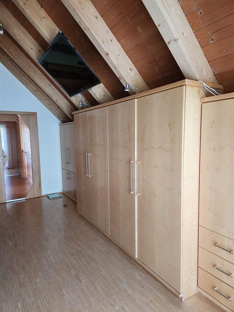 Prenájom domu 110 m², pozemok 400 m², Mühlbachstr., 14/b, Ebermannstadt, Bavorsko Prenájom domu 110 m², pozemok 400 m², Mühlbachstr., 14/b, Ebermannstadt, Bavorsko