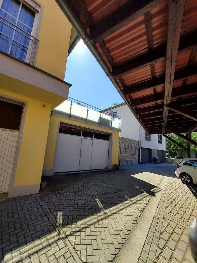 Prenájom domu 110 m², pozemok 400 m², Mühlbachstr., 14/b, Ebermannstadt, Bavorsko Prenájom domu 110 m², pozemok 400 m², Mühlbachstr., 14/b, Ebermannstadt, Bavorsko