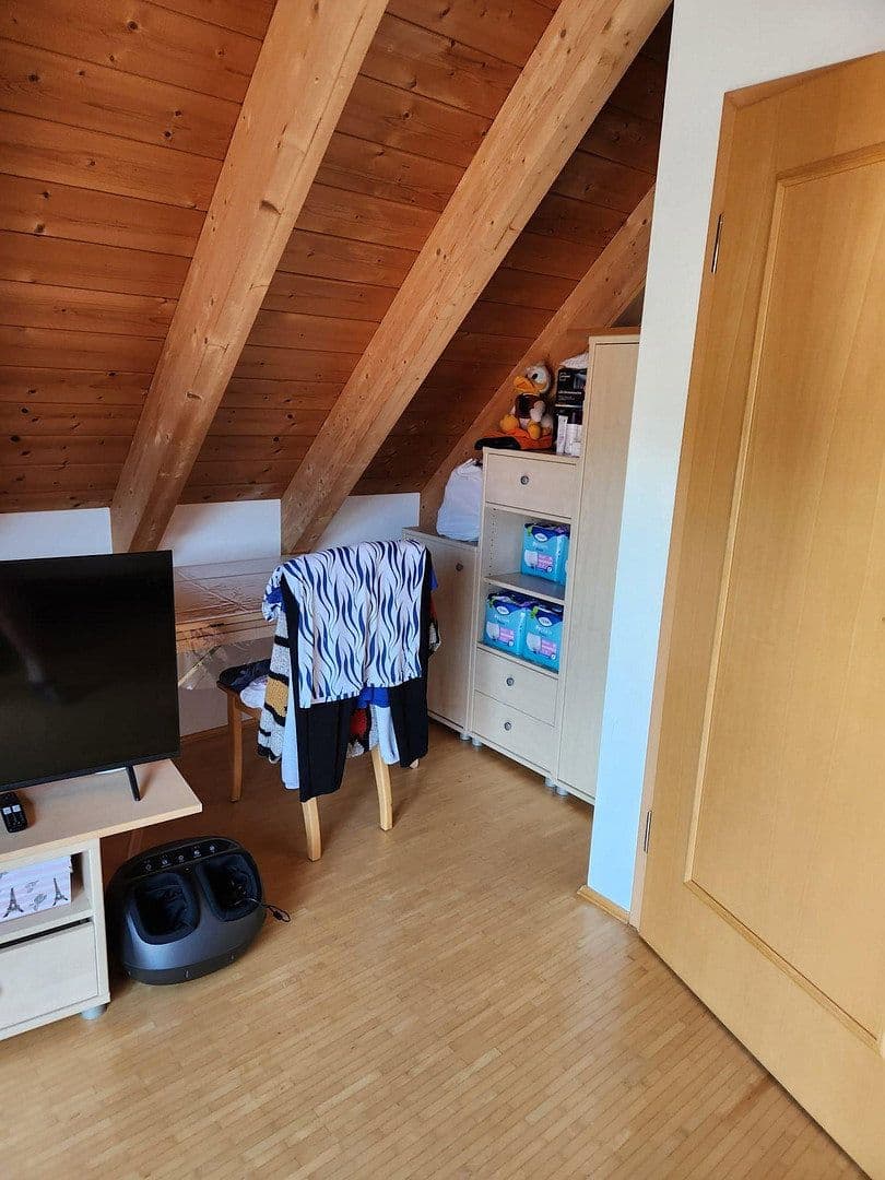 Prenájom domu 110 m², pozemok 400 m², Mühlbachstr., 14/b, Ebermannstadt, Bavorsko Prenájom domu 110 m², pozemok 400 m², Mühlbachstr., 14/b, Ebermannstadt, Bavorsko