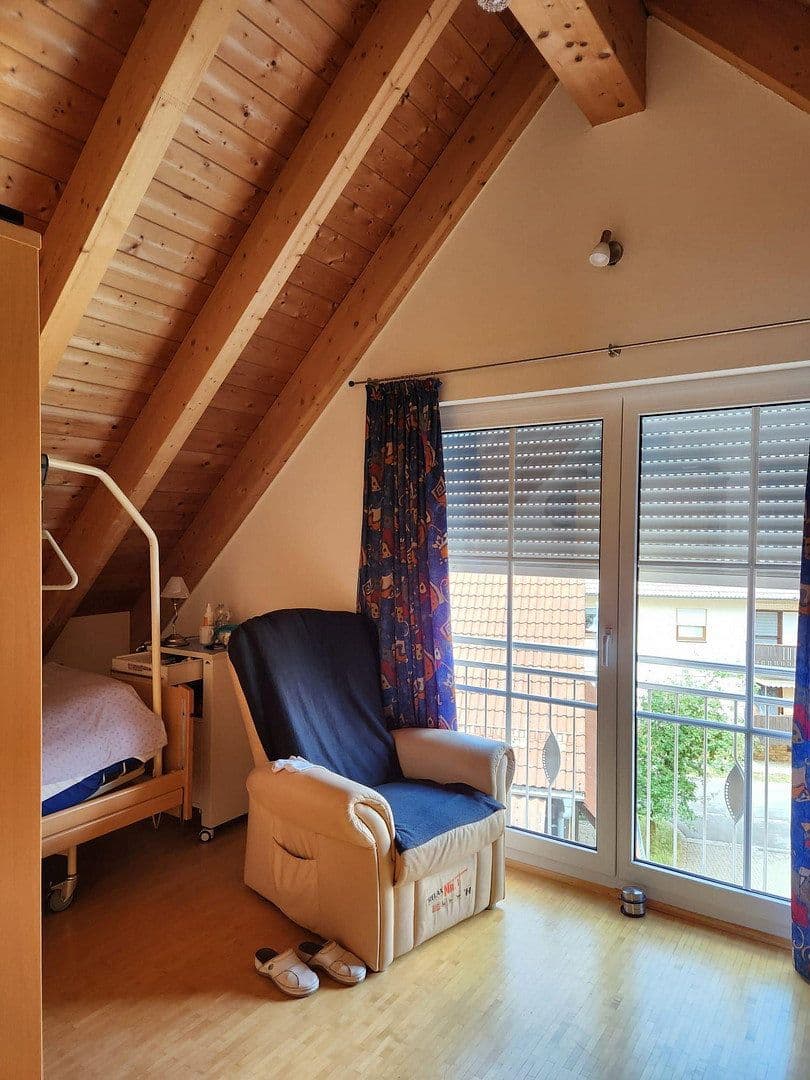 Prenájom domu 110 m², pozemok 400 m², Mühlbachstr., 14/b, Ebermannstadt, Bavorsko Prenájom domu 110 m², pozemok 400 m², Mühlbachstr., 14/b, Ebermannstadt, Bavorsko