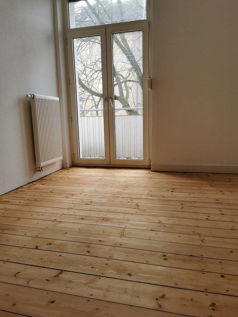 Prenájom bytu 3-izbový 78 m², Offenbach, Hesensko Prenájom bytu 3-izbový 78 m², Offenbach, Hesensko